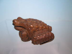 ☆アンティーク・直之 銘有 竹根彫 蛙彫刻の根付 10g カエル