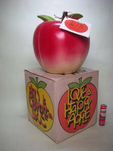LOVE＆HAPPY APPLE 愛と倖せ あいとしあわせの りんご 陶器 貯金箱 箱付き リンゴ 林檎