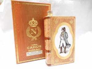 ◇古酒　洋酒　CAMUS カミュ NAPOLEON COGNAC ナポレオン コニャック BOOK 陶器ボトル ブランデー　750ml　40% 未開栓　箱入り