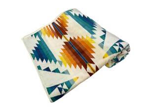 PENDLETON (ペンドルトン) Oversized Jacquard Spa Towel ビーチタオル ブランケット XB233-54663 マルチカラ― アウトドア/009