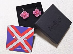 送料140円~★新品 未使用 未着用 Anna Lou Of LONDON フラワー モチーフ カメリア イヤリング 花 ラインストーン レディース アクセサリー