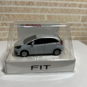 ☆ホンダ フィット LEDカーキーホルダー キーホルダー 非売品 未使用未開封 ホワイトパール ☆ HONDA FIT キーチェーン☆