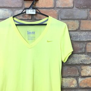 SD10-839★USA買付商品★状態◎★イエロー【NIKE ナイキ】ドライフィット 深めVネック 半袖 Tシャツ【レディース M】黄 インナー 古着 薄手