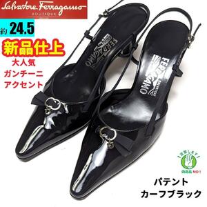 新品そっくりさんフェラガモFerragamo ミニガンチーニ　パンプス　7C