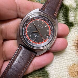 1円スタート 中古 SEIKO セイコーブランド 自動巻き WORLD TIME 6117-6400腕時計 ジャンク品。