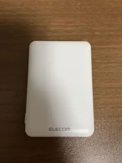 ELECOM ホワイト モバイルバッテリー