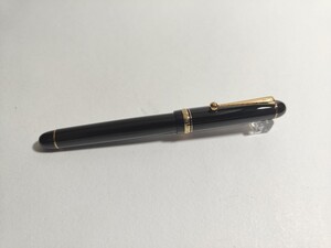 PILOT CUSTOM 74 ブラックxゴールド 14K FM /パイロット 万年筆 カスタム 14金 中細字 黒 