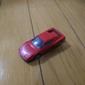 フェラーリテスタロッサ　Ferrari Testarossa　ミニカー　トミカサイズ