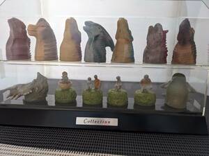 【ケース付】ダイナソー　恐竜　ボトルキャップフィギュア　全13種　