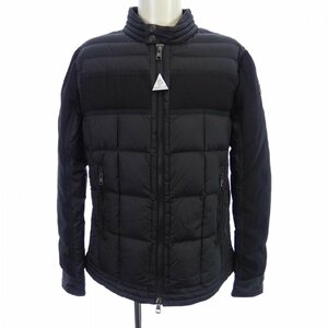 モンクレール MONCLER ダウンジャケット