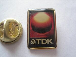 ピンバッジ　TDK