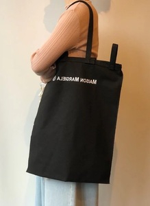 MM6 MAISON MARGIELA/INSIDEOUT LOGO BAG(BLACK)　バッグ　リバースロゴ　マルジェラ