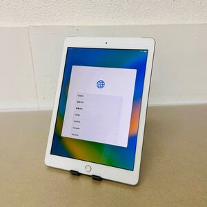 初期化済み　動作良好　SIMフリー 　iPad6 　(第6世代) 32GB 　シルバー　 MR6P2J/A　　　C1154　　60サイズ発送