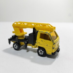 トミカ いすゞ エルフ スカイマスター 日本製　No.38 ミニカー TOMICA ISUZU ELF SKYMASTER JAPAN 欠品パーツあり ジャンク品