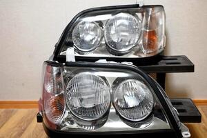 綺麗 劣化無 JZS171 JZS173 JZS175 JZS179 17系 クラウン アスリート 純正 HID ヘッドライト 左右 セット 付属品完備 ① KOITO 30-280 刻 D