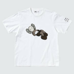 【新品・未使用】カウズ KAWS ユニクロ UNIQLO UT グラフィックTシャツ（半袖）ホワイト　XLサイズ　カウズ展　2021