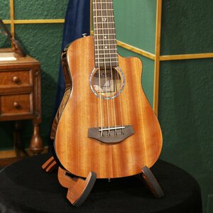 送料無料 Traveler Guitar Redlands Mini Bass, Mahogany トラベラーギター ミニベース アコースティックベース 軽量 旅行用 検品調整済