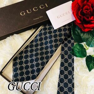 GUCCI グッチ メンズ 男性 紳士 ネクタイ ブランドネクタイ 総柄 GG柄 黒 ブラック ビジネス カッコいい 美品 剣先 9.5cm