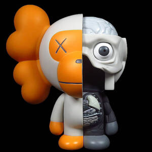 【SAKURAYA】MEDICOM TOY 11SS【OriginalFake×A BATHING APE×KAWS MILO】エイプ カウズ コラボ 人体模型マウロフィギュア レア物②