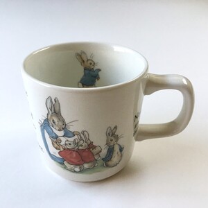 [bdg]/『ウェッジウッド（WEDGWOOD）ピーターラビット マグカップ / サイズ：口径約7.5cm × 高さ約7.5cm / 旧刻印 英国製』