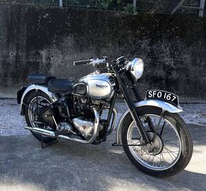 1948 トライアンフ T100 タイガー | ボンネビル | トロフィー | TR6C | 6T | サンダーバード | デザートスレッド | BSA | Norton