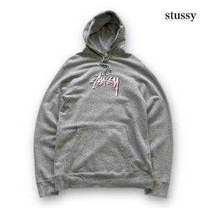 【stussy】ステューシー センター刺繍 スウェットパーカー LAGUNA BEACH ラグナビーチ フード刺繍 プルオーバー フーディー グレー (L)