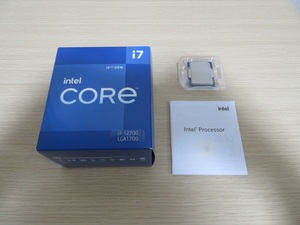 CPU：Core i7-12700、第12世代