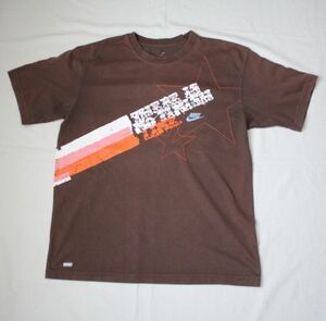 【NIKE】ナイキ　Tシャツ　ダークブラウン　スポーツブランド　DRI-FIT　古着　半袖カットソー