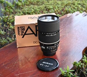 ○美品ニコン AI AF DC-Nikkor 135mm f2　 一眼レフレンズ 箱付き　古道具のgplus広島 2411ｋ