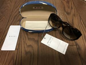 【サングラス】marni マルニ Oval Frame sunglasses 中古美品 メガネ 国内正規 うめだ阪急購入 オーバルタイプ