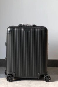 RIMOWA リモワ オリジナル キャビン Original Cabin Twist 機内持ち込み用スーツケース スーツケース 21インチ 35リットル ブラック