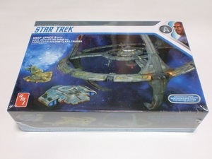 AMT 1/3300 スタートレック DS9 ディープスペースナイン ステーション Star Trek Deep Space Nine Space Station Defiant & Cardassian