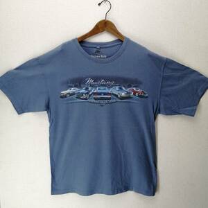 Newport Blue Ford Mustang American Classic Graphic T-Shirt L　BLUEGRAY