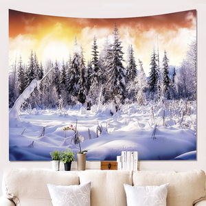 タペストリーF31　雪山　森林　冬景色　スキー　北欧　大自然　壁アート 撮影背景　布ポスター　写真　 送料無料 未使用