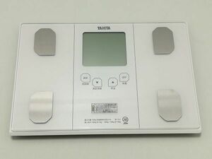 中古品★タニタ 体重 体組成計 50g ホワイト BC-314 WH 自動認識機能付き/立掛け収納OK