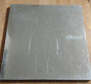 BEARBRICK WORLD WIDE TOUR BOOK　2004