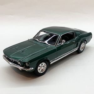 ◆ダイキャストカー◆Ford Mustang GTA Fastback 1967◆1/18◆マイスト◆箱付き◆