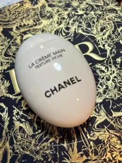 CHANEL LA CRÈME MAIN ハンドクリーム