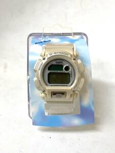 未使用 CASIO カシオ G-SHOCK Gショック CODE NAME コードネーム A.D.M.A アラスカ 腕時計 クォーツ 白 DW-8800AJ-7AT ot092506