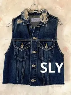 SLY ダメージ加工のデニムベスト♡