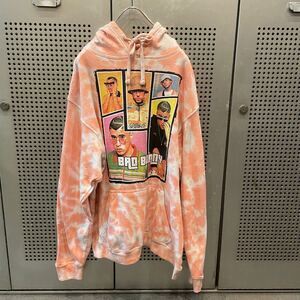 古着　ヴィンテージ　vintage パーカー　フード付きパーカー　タイダイ　ビックサイズ　bad bunny カラフル　派手　個性派