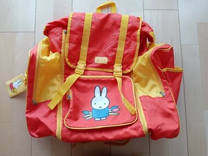 修学旅行・キャンプなどに最適！ART PAL★Miffy ミッフィー 拡張機能付き 大型リュック