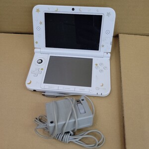 186。 Nintendo 3DS LL ニンテンドー 3DSLL 本体/充電器付き 動作確認あり/初期化済 ホワイト 任天堂