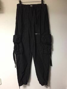 off white 19SS イタリア製 PARACHUTE CARGO PANT コットンナイロン パラシュートパンツ 黒 ワイド ベルト ジップ ロゴ ラッカーニ ジップ