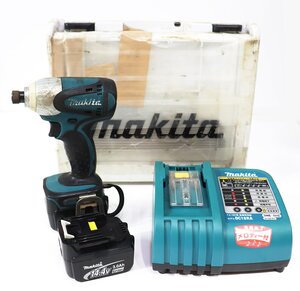 《L10954》makita (マキタ) 充電式インパクトドライバ TD131D / バッテリ BL1430×2個 / 充電器 DC18RA T / 動作ok！中古品 □