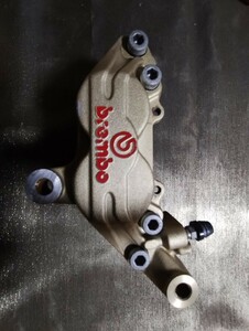 ブレンボ フロントブレーキキャリパー ブレンボ製 BREMBO V-MAX ヤマハ