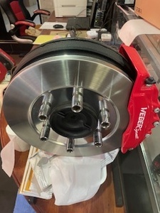 WEBER SPORTS製　２００ハイエース用　リア用キャリパーカバー　展示品　左右SET　特価品