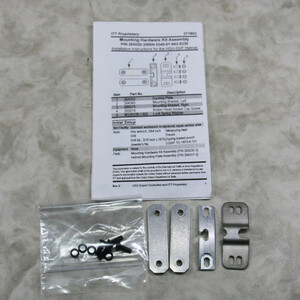 【アメリカ空軍/海軍】ナイトビジョン取付金具 "BRACKET, MOUNTING"　HGU-68/P,HGU-55/P,ANVIS〈軍放出品〉