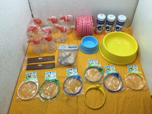 新品未使用　小鳥用品　止まり木　水入れ？餌入れ？　ハムスター　ランニングホイール　犬　猫　用品　シャンプー　フードボウル他まとめて