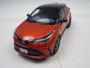 207【S.R】非売・展示品 1/30 TOYOTA C-HR 2トーン カラーサンプル オレンジ系×ブラックマイカ 箱無 香川発